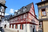 Das alte Eltviller Rathaus. Das alte Eltviller Rathaus, ein Fachwerkhaus in der Altstadt.