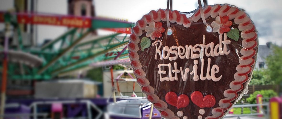 Wir lieben Eltville! Ein Lebkuchenherz mit der Aufschrift "Rosenstadt Eltville".