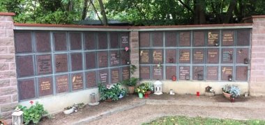Urnenwand in Eltville