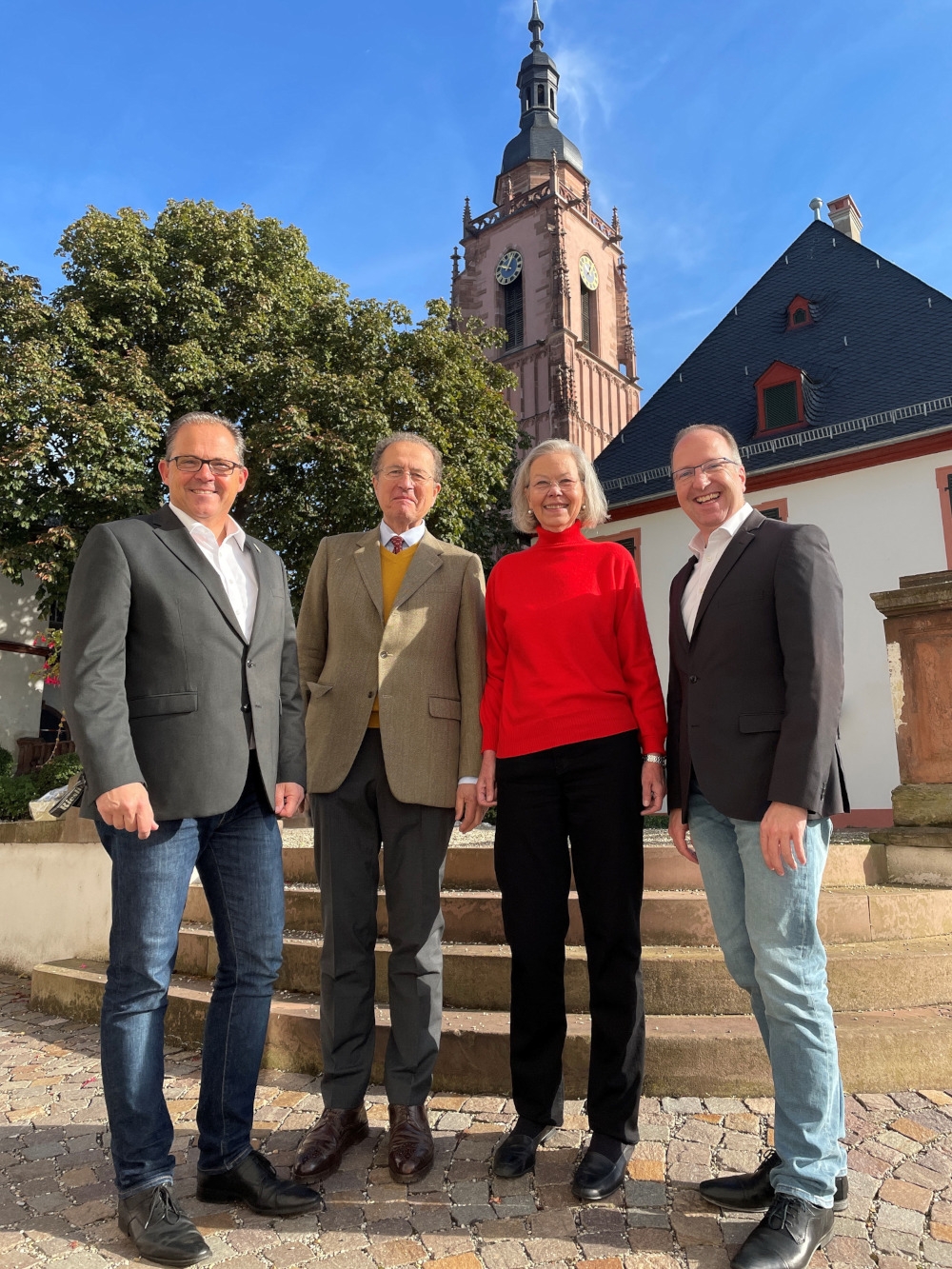 Bürgermeister Patrick Kunkel, Graf und Gräfin zu Eltz und Stadtverordnetenvorsteher Ingo Schon 