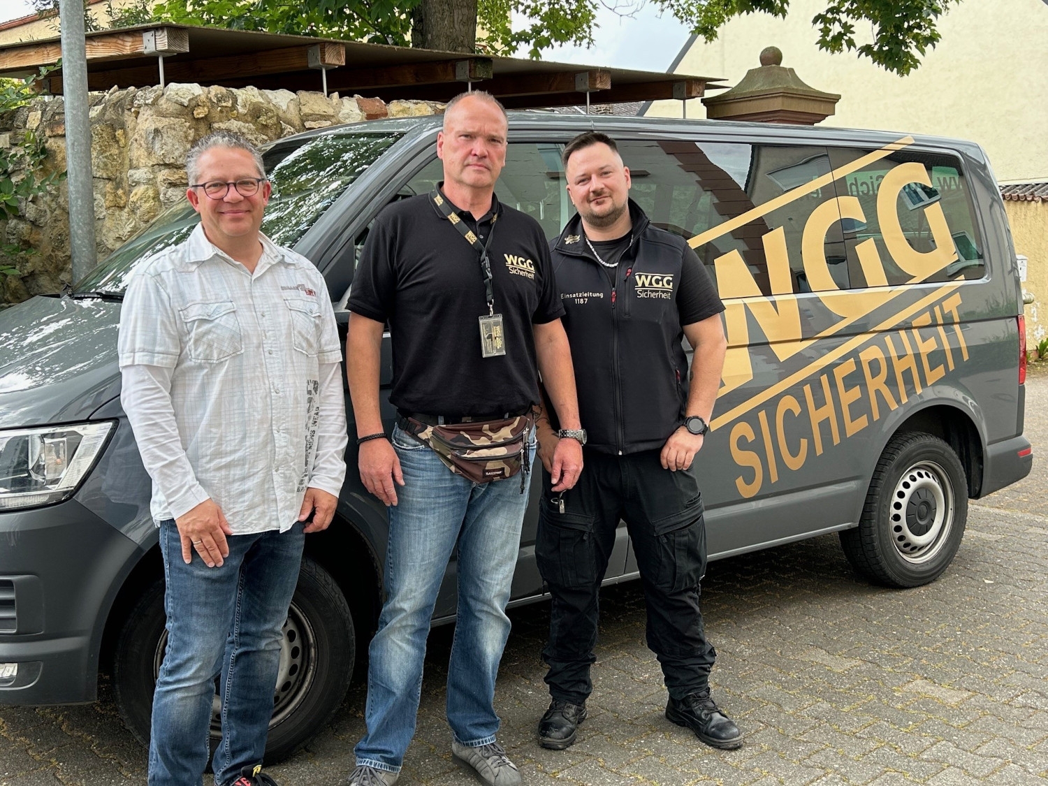 Ordnungsamtsleiter Markus Wolf (links) mit dem Team des Sicherheitsdienstes. 