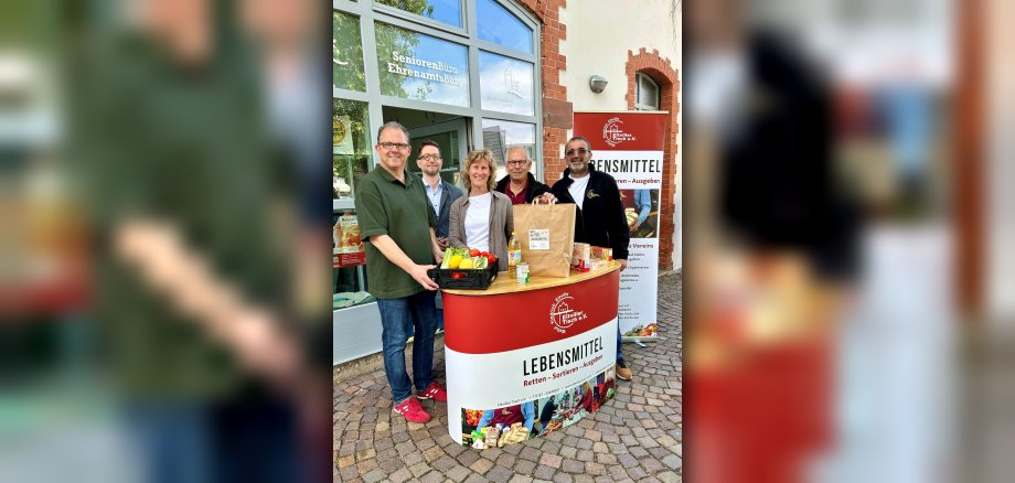 Gruppenfoto der Beteiligten