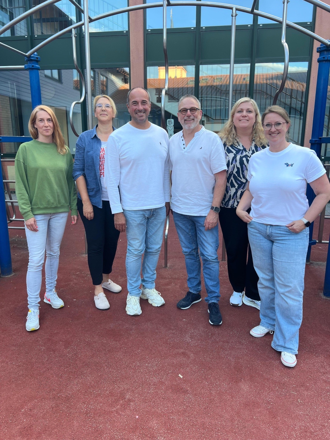 Gruppenbild von sechs Frauen und Männer des Ortsbeirats von Eltville-Rauenthal