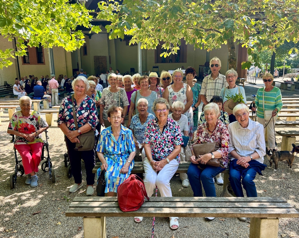 Gruppenfoto der Ausflügler
