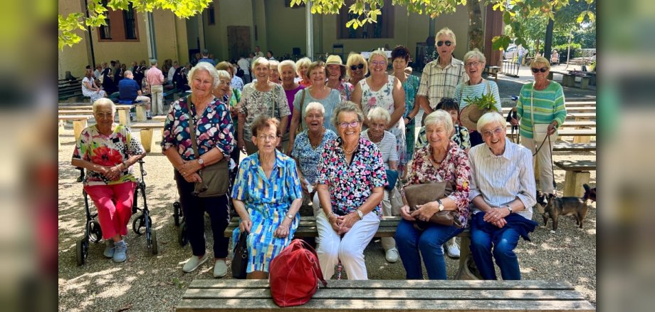 Gruppenfoto der Ausflügler
