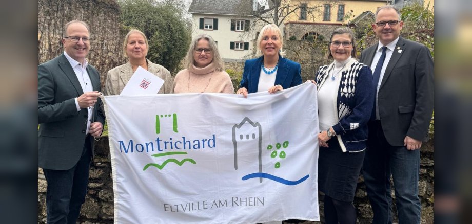 Gruppenfoto der Beteiligten mit Ministerin